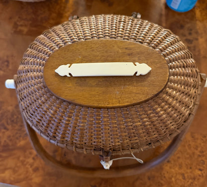 Large Oval Nantucket Basket